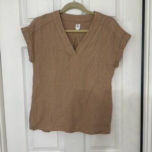 GAP  V-neck gauze top